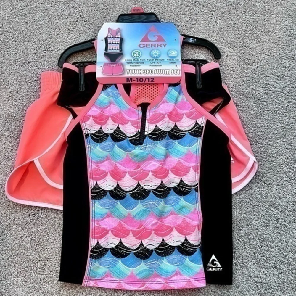 NWT! Gerry Girls three piece swim set size medium 10/12